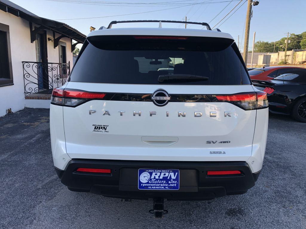 2022 Nissan Pathfinder Image 8