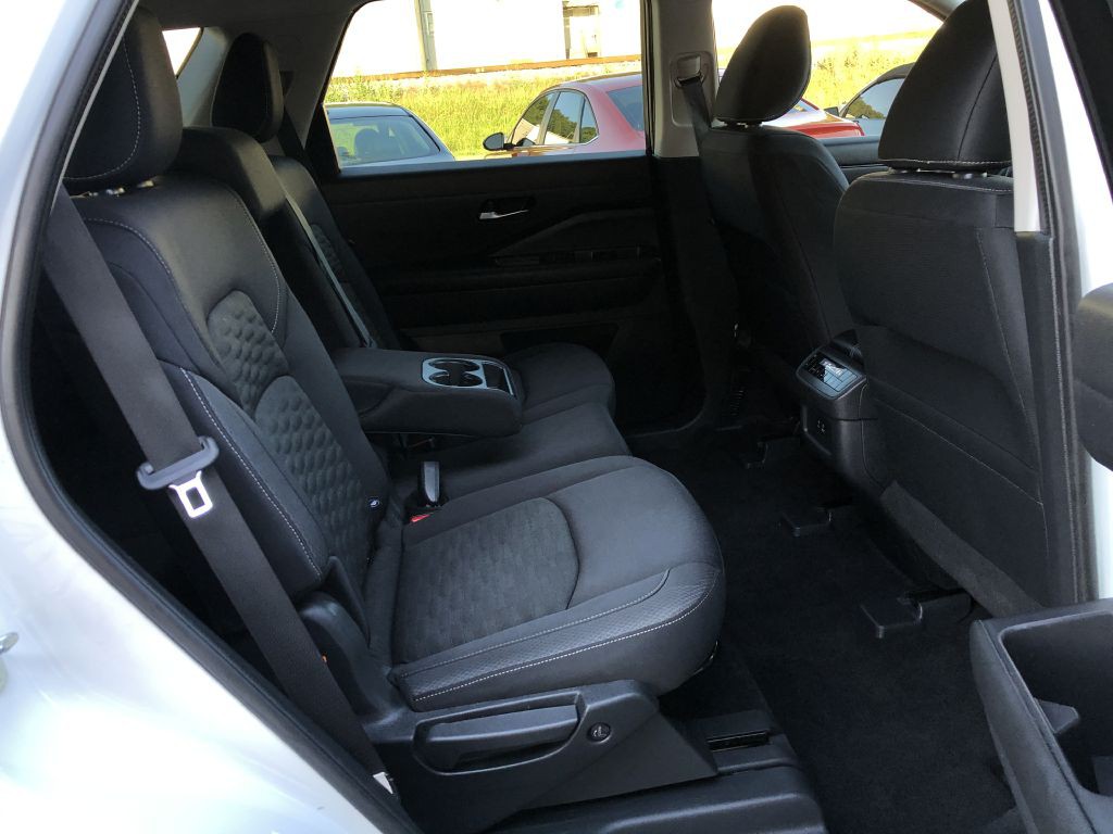 2022 Nissan Pathfinder Image 17