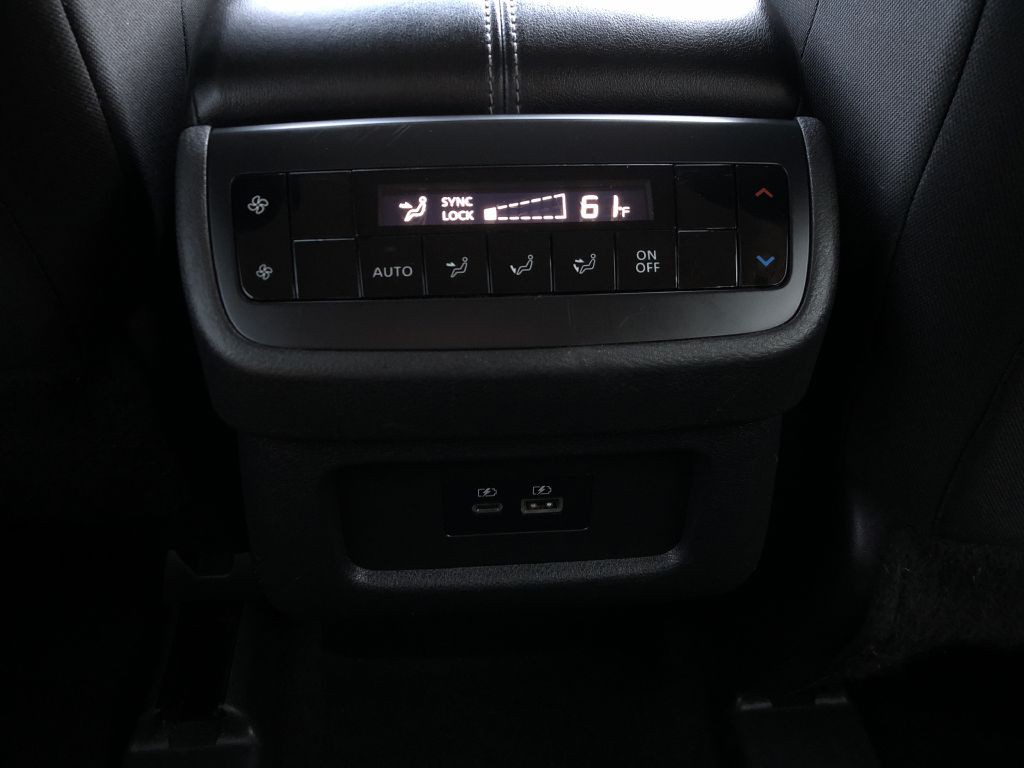 2022 Nissan Pathfinder Image 25