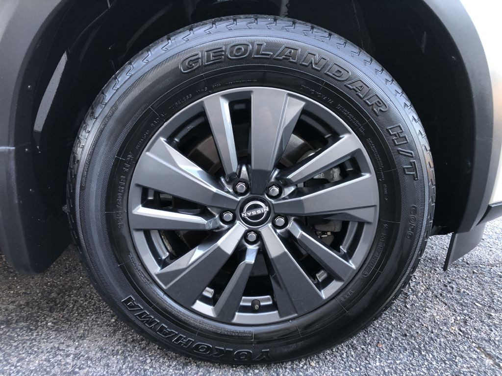 2022 Nissan Pathfinder Image 38