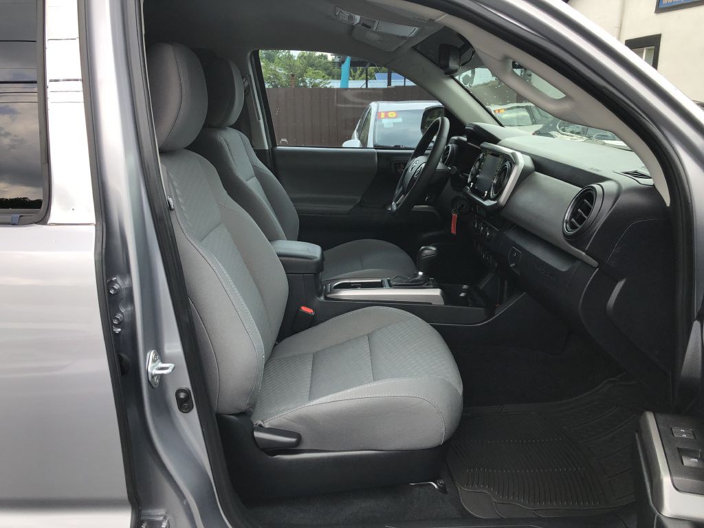 2021 Toyota Tacoma Image 16