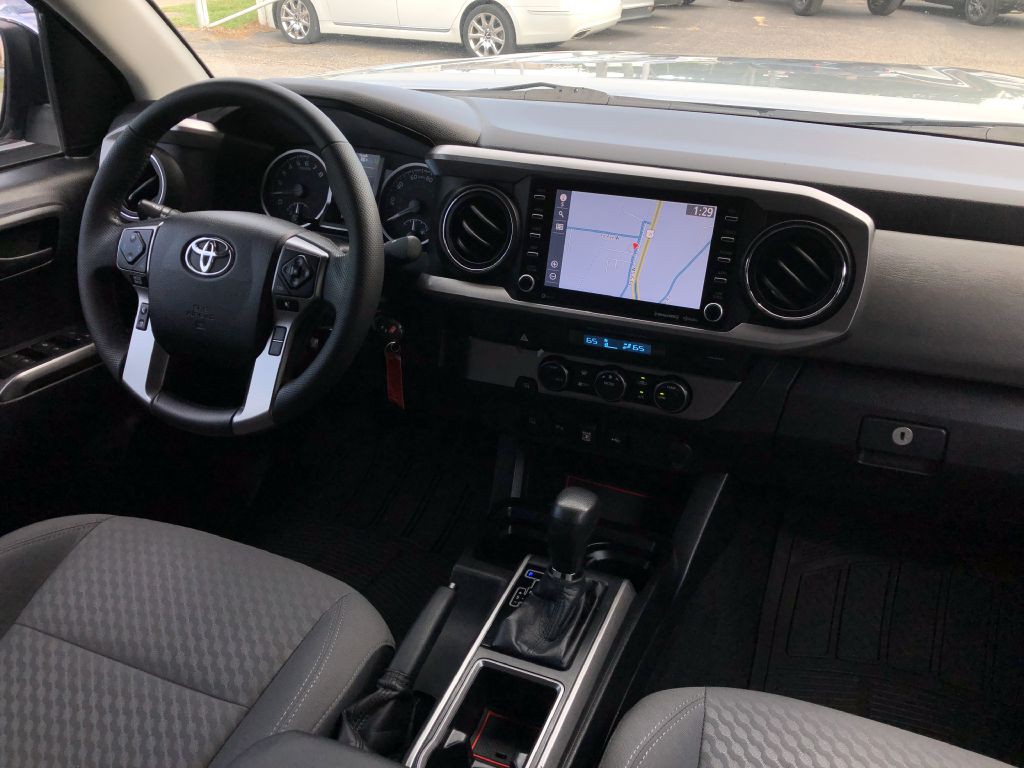 2021 Toyota Tacoma Image 18