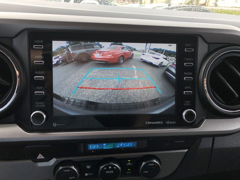 2021 Toyota Tacoma Image 32