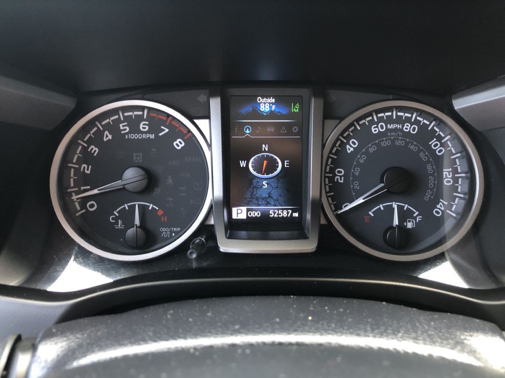 2021 Toyota Tacoma Image 38