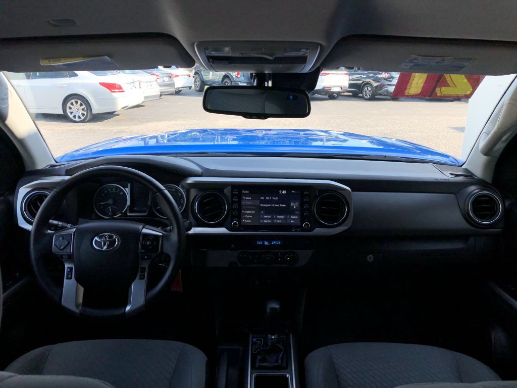 2021 Toyota Tacoma Image 18