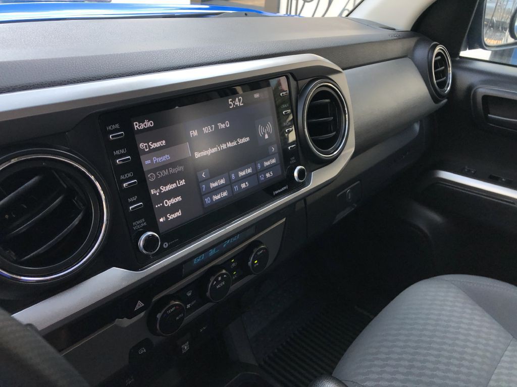 2021 Toyota Tacoma Image 19