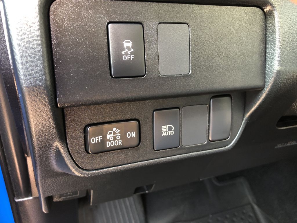 2021 Toyota Tacoma Image 21