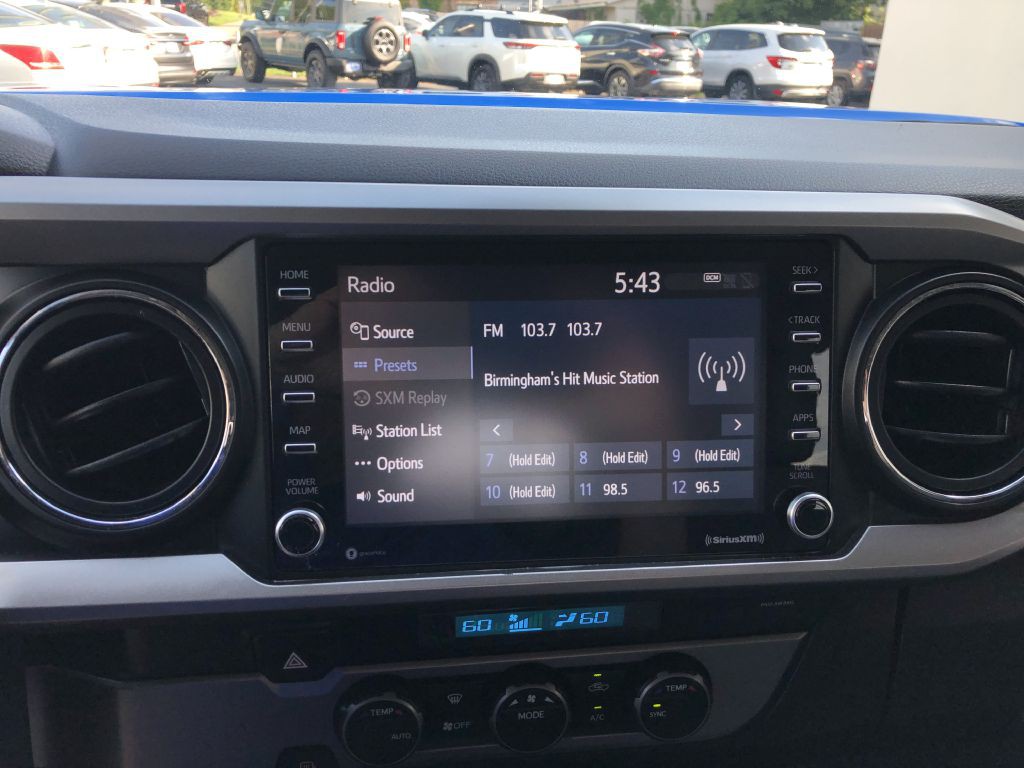 2021 Toyota Tacoma Image 25