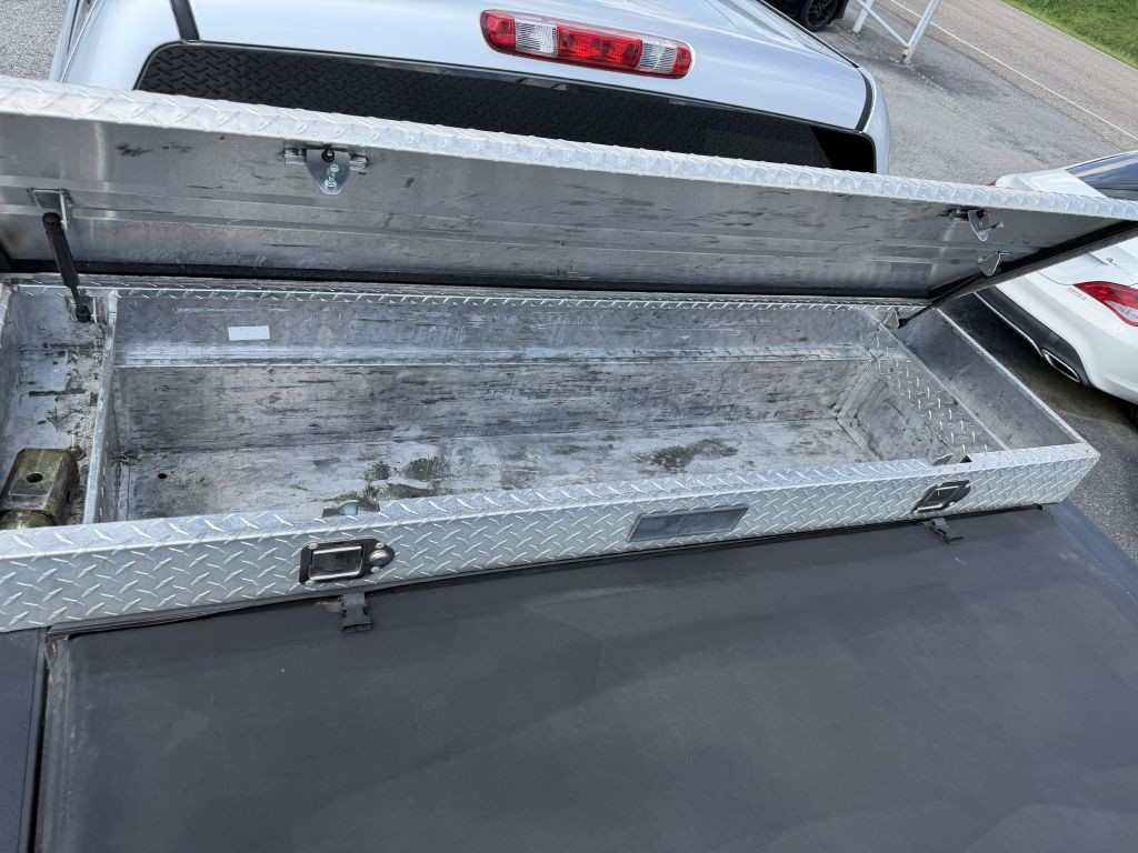 2011 Chevrolet Silverado 1500 Image 12