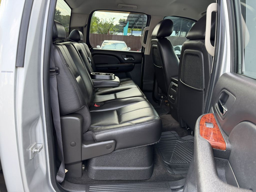 2011 Chevrolet Silverado 1500 Image 20