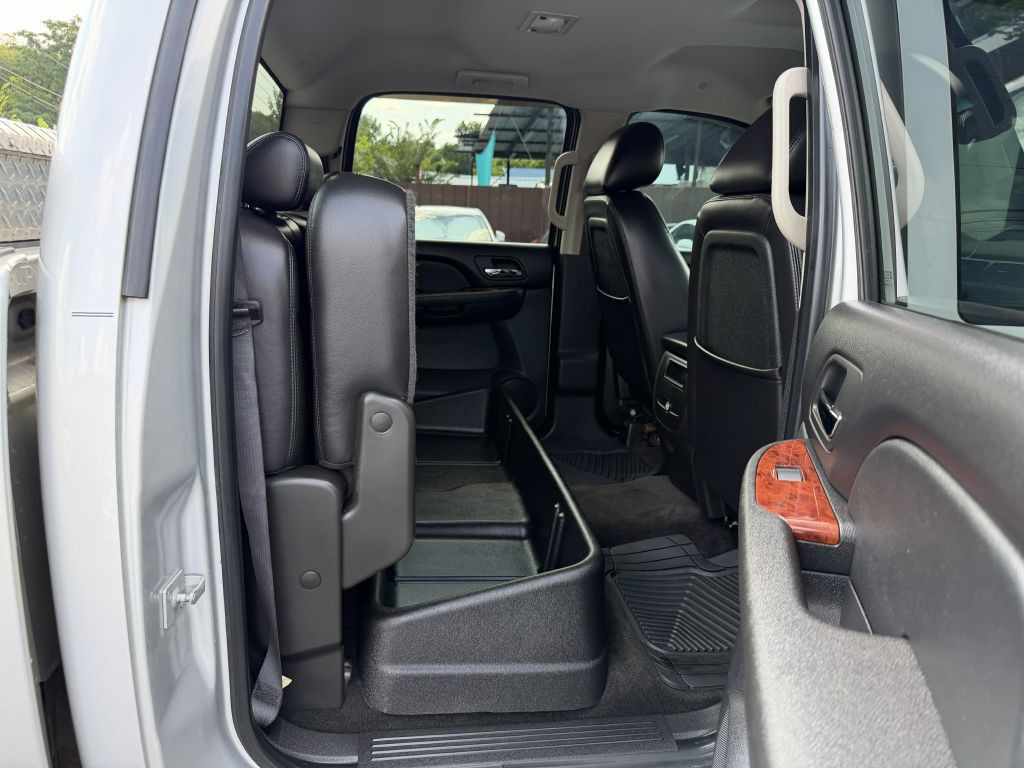 2011 Chevrolet Silverado 1500 Image 21