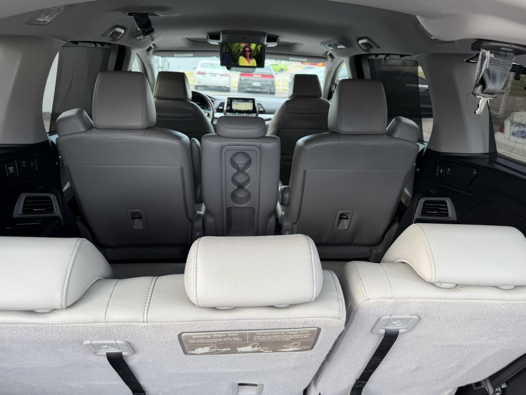2018 Honda Odyssey Image 16