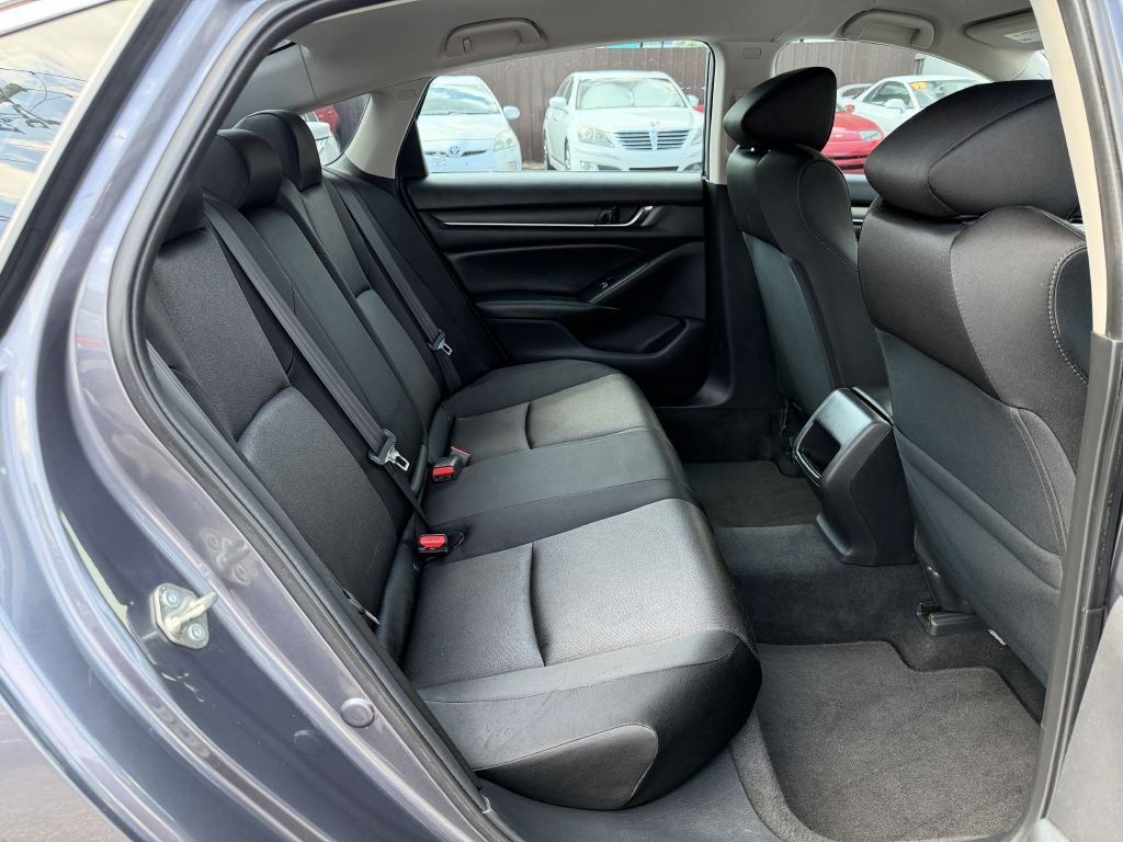 2019 Honda Accord Image 17
