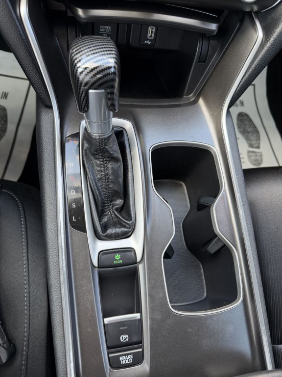 2019 Honda Accord Image 24