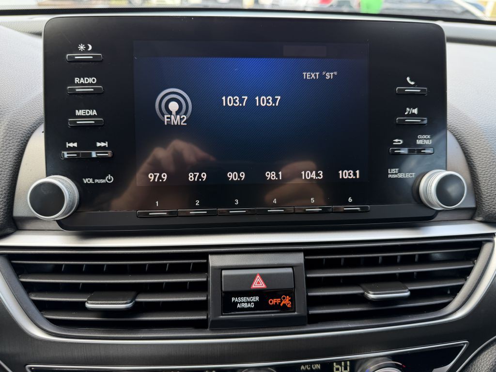 2019 Honda Accord Image 29