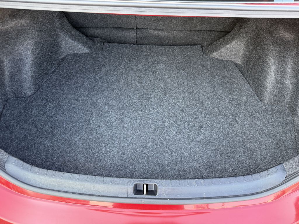 2016 Toyota Corolla Image 9