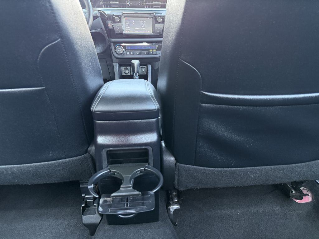 2016 Toyota Corolla Image 20
