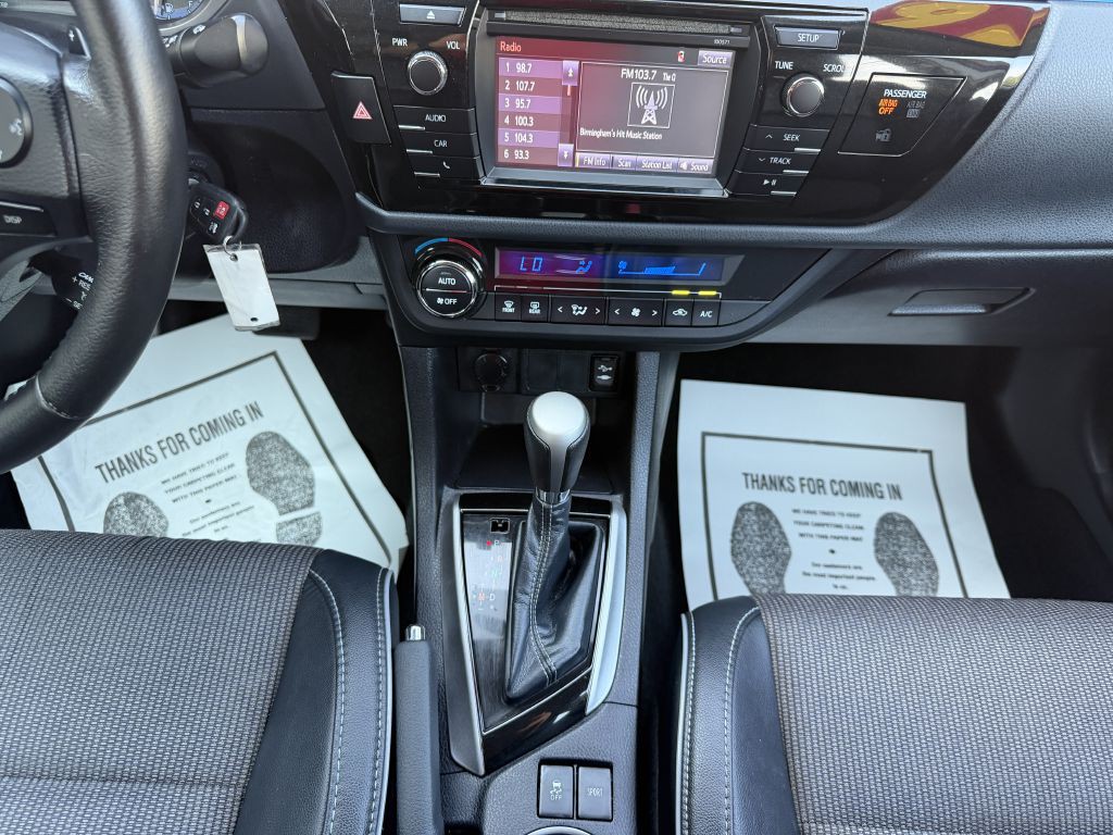2016 Toyota Corolla Image 22