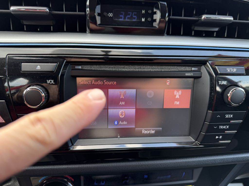 2016 Toyota Corolla Image 28