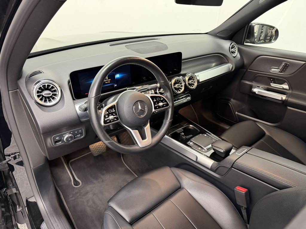 2021 Mercedes-Benz GLB Image 12