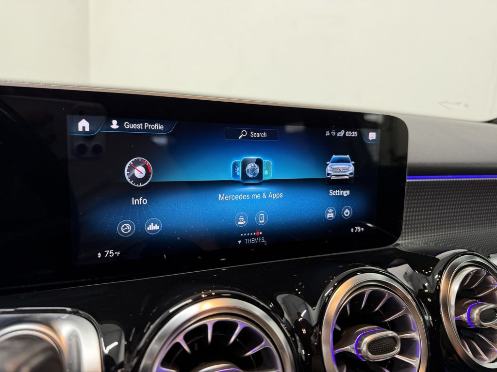 2021 Mercedes-Benz GLB Image 18