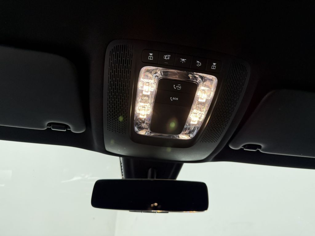 2021 Mercedes-Benz GLB Image 19