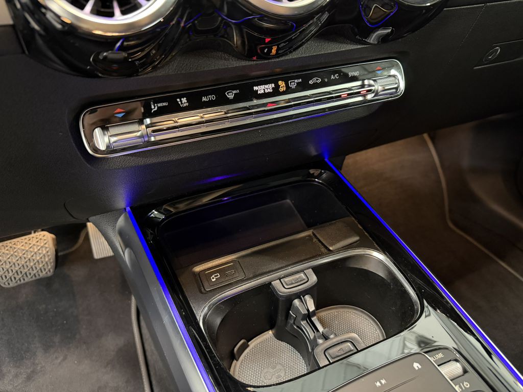 2021 Mercedes-Benz GLB Image 21