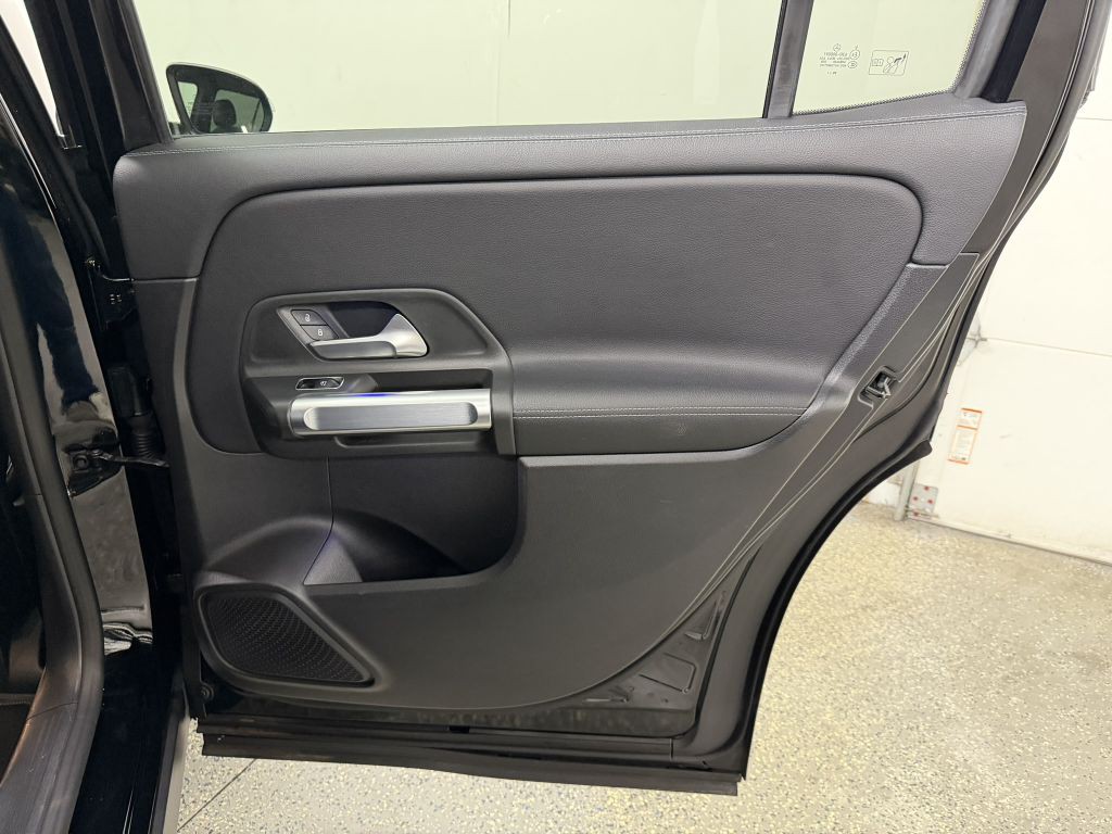 2021 Mercedes-Benz GLB Image 28