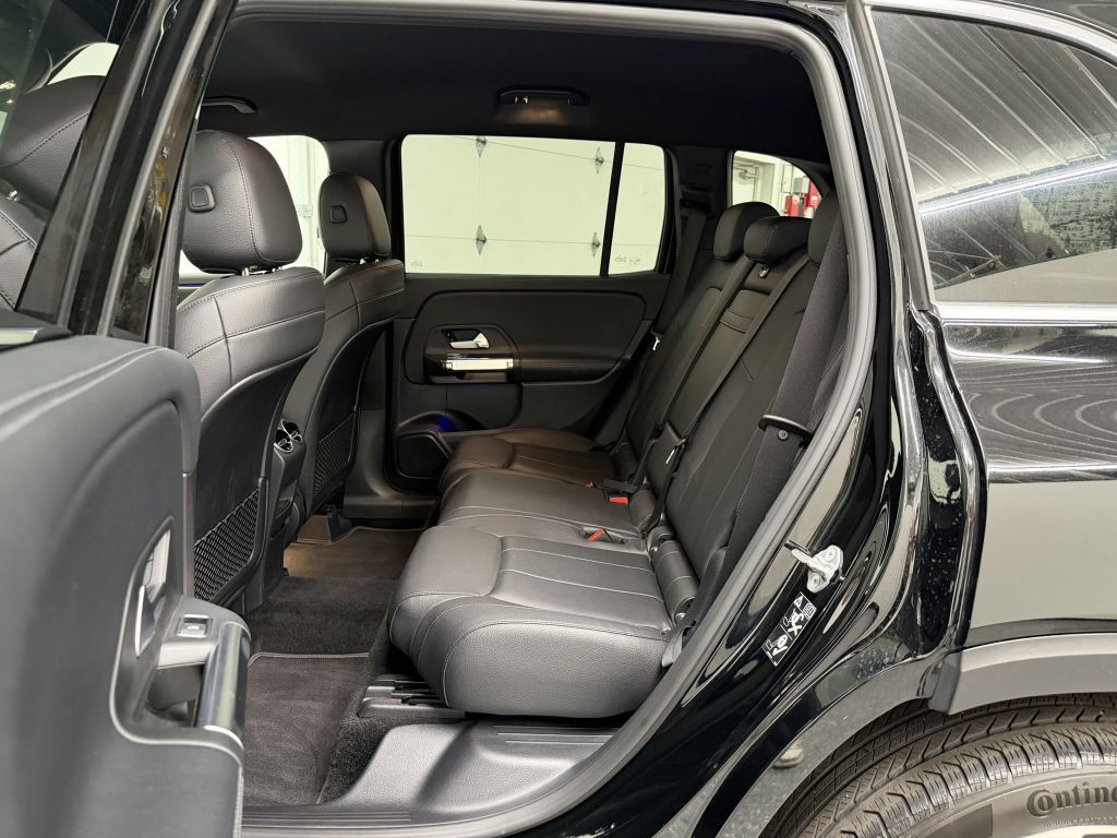 2021 Mercedes-Benz GLB Image 32