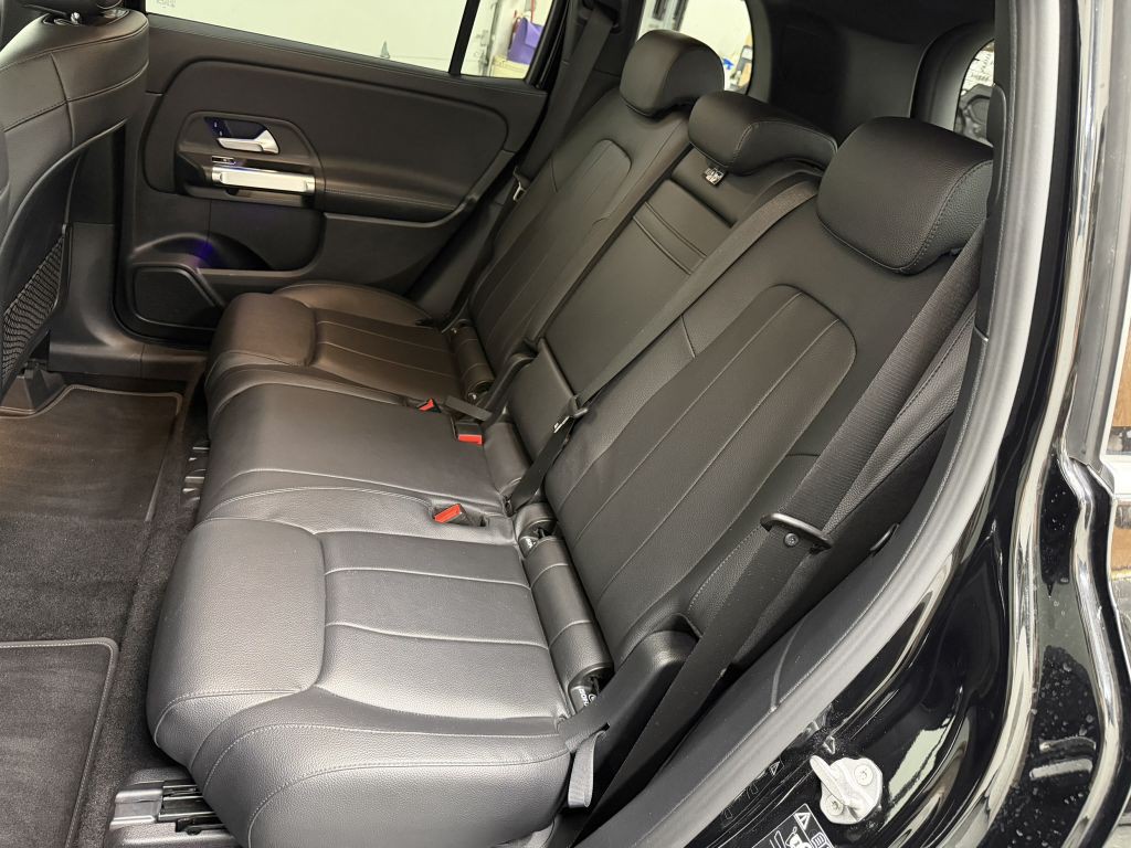 2021 Mercedes-Benz GLB Image 34