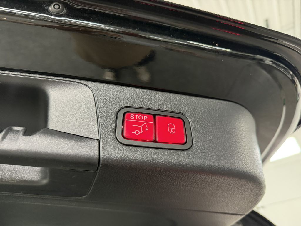 2021 Mercedes-Benz GLB Image 36