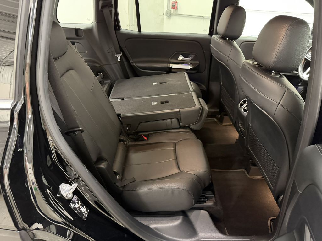 2021 Mercedes-Benz GLB Image 41