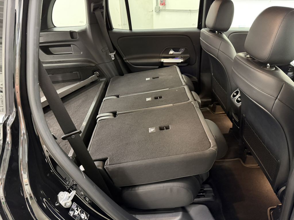 2021 Mercedes-Benz GLB Image 42