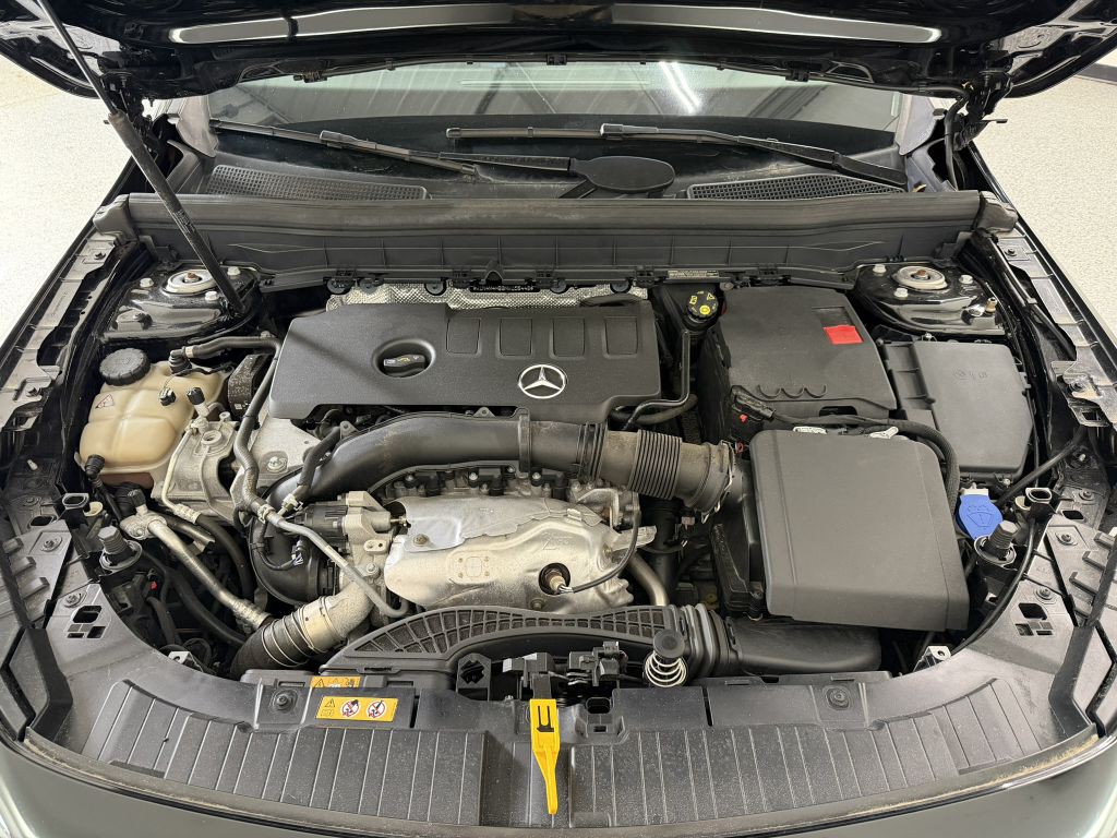 2021 Mercedes-Benz GLB Image 48