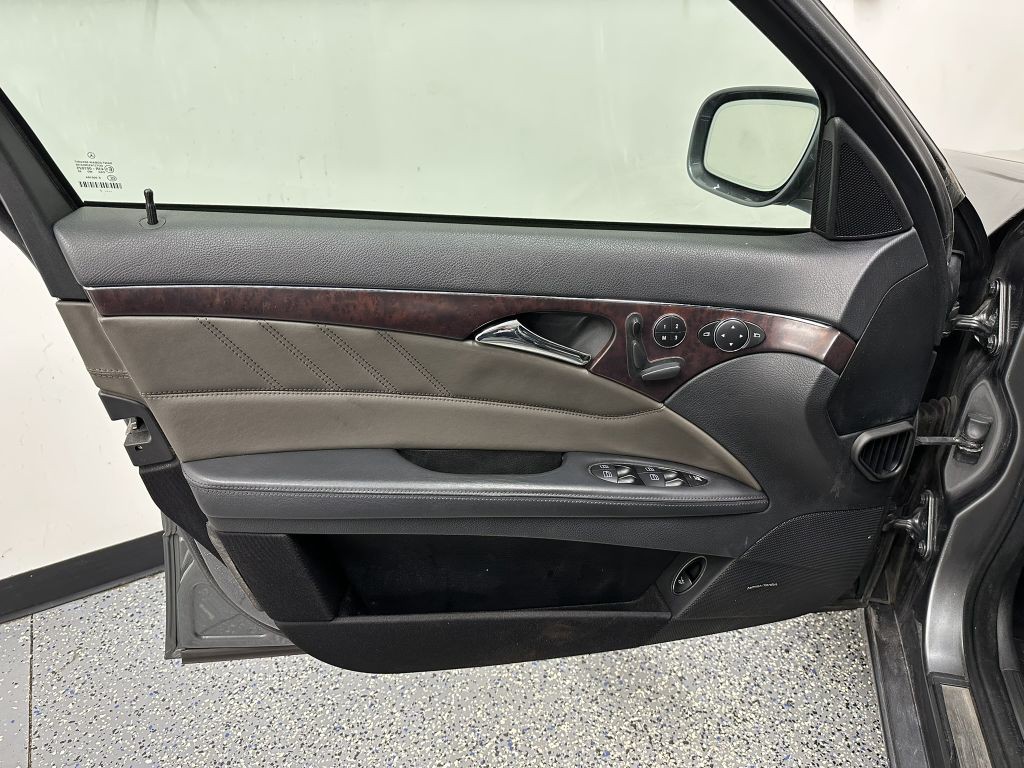 2007 Mercedes-Benz E-Class Image 8