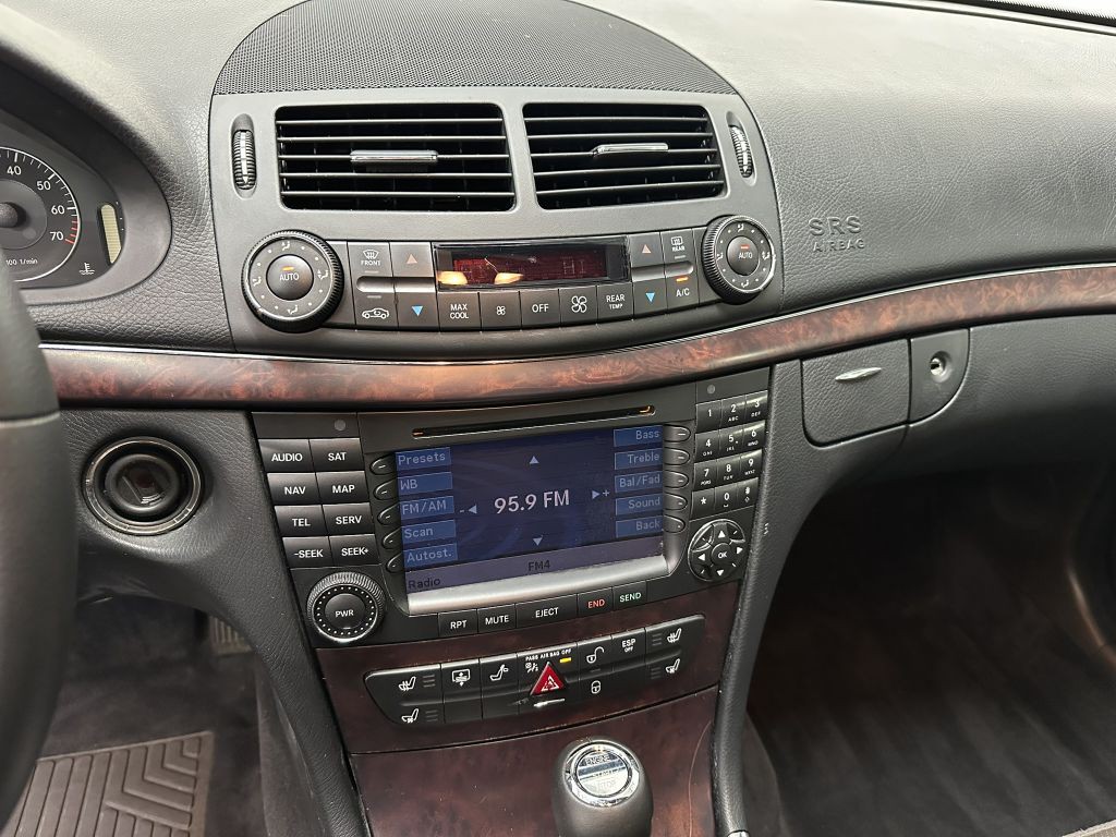 2007 Mercedes-Benz E-Class Image 14