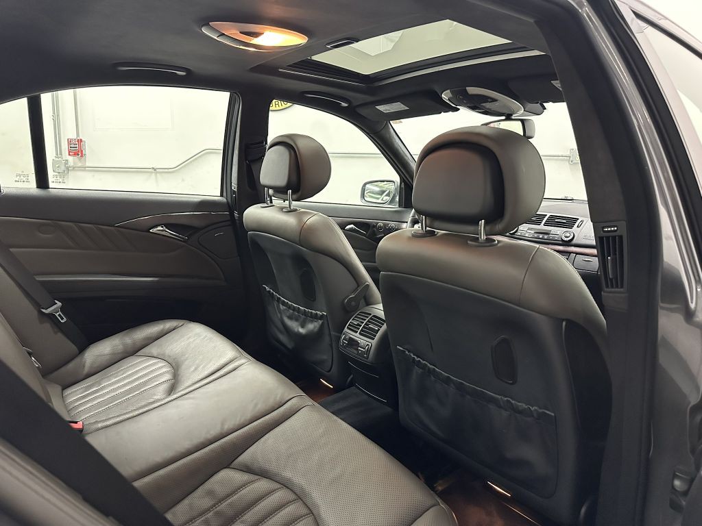 2007 Mercedes-Benz E-Class Image 30