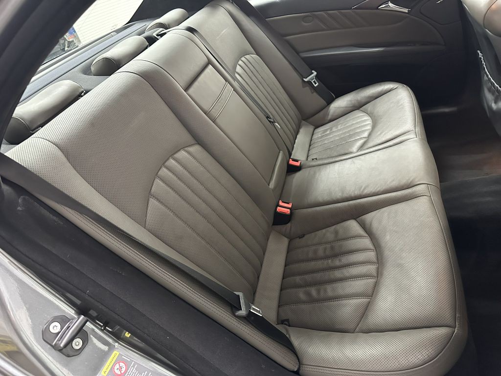 2007 Mercedes-Benz E-Class Image 31