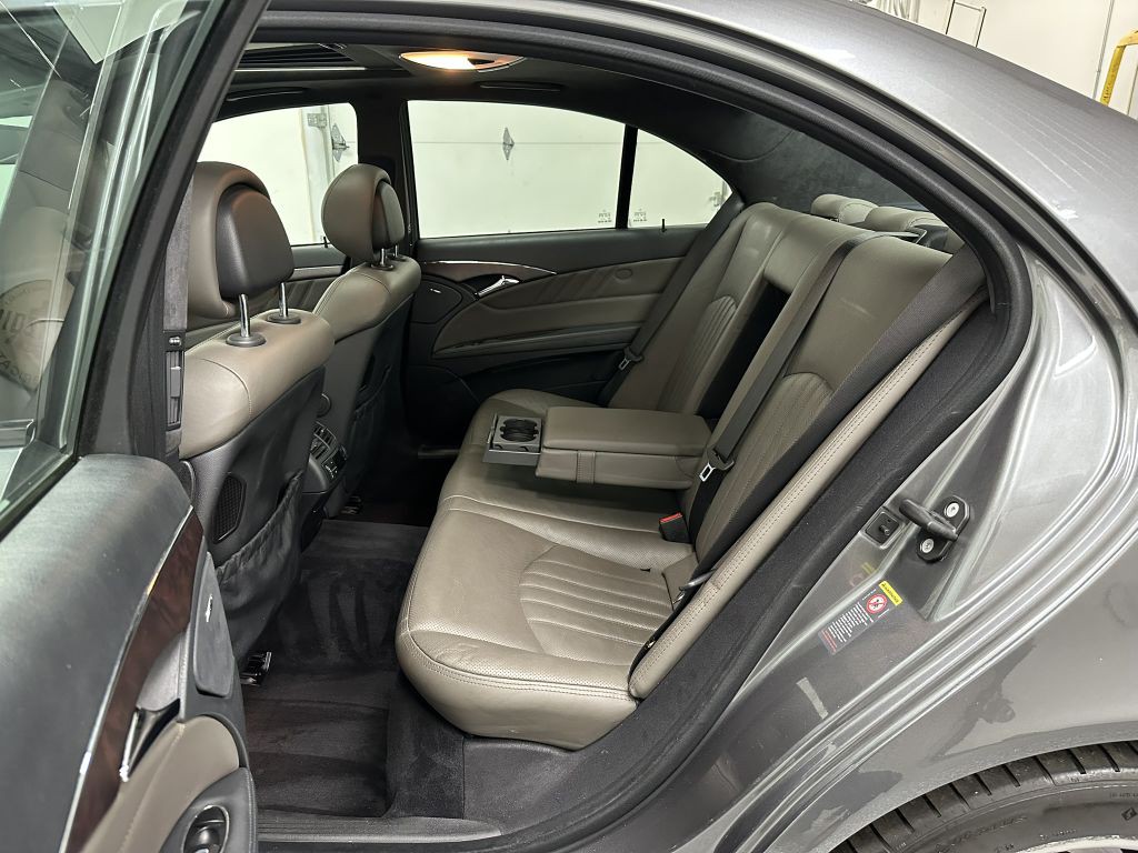 2007 Mercedes-Benz E-Class Image 35
