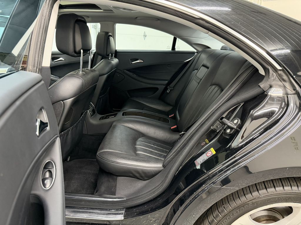 2007 Mercedes-Benz CLS-Class Image 30