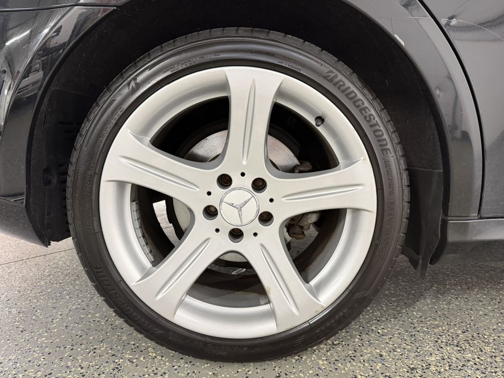 2007 Mercedes-Benz CLS-Class Image 37