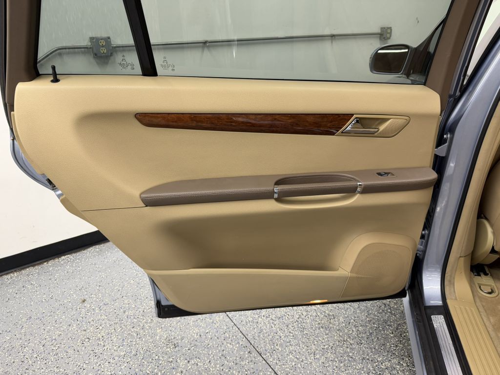 2007 Mercedes-Benz R-Class Image 18