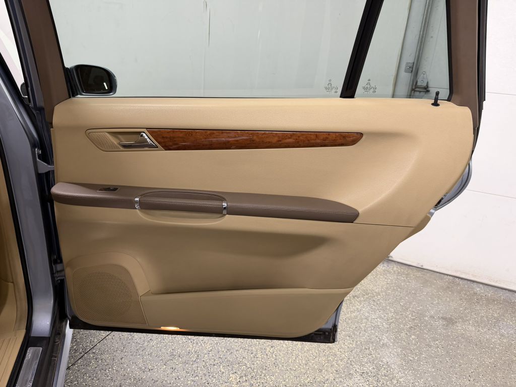 2007 Mercedes-Benz R-Class Image 25