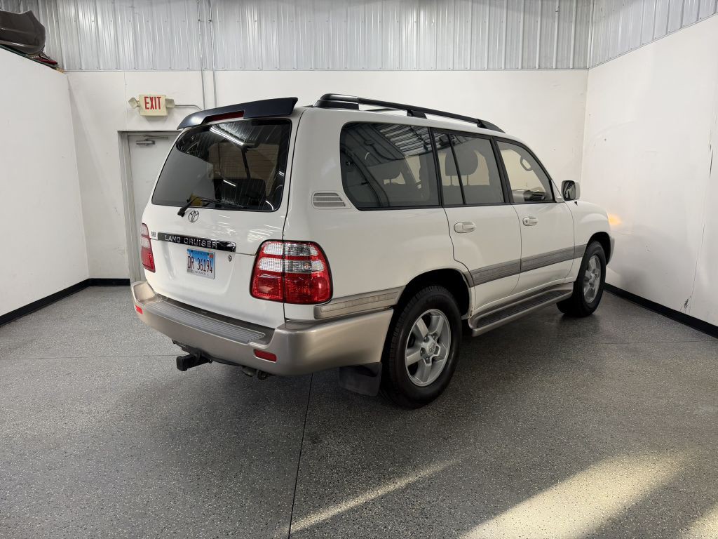 2003 Toyota Land Cruiser Image 4