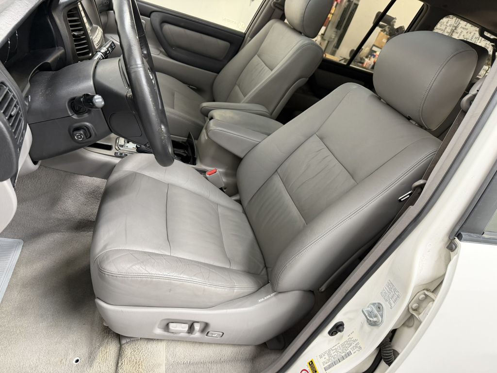 2003 Toyota Land Cruiser Image 11