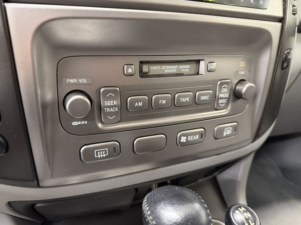 2003 Toyota Land Cruiser Image 15