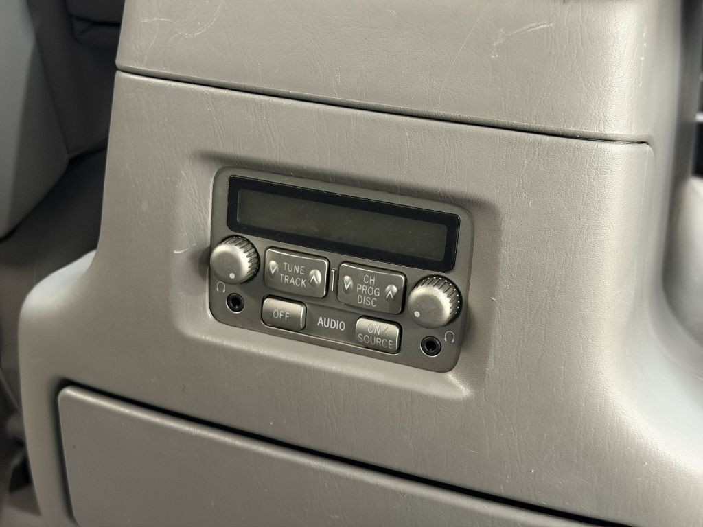 2003 Toyota Land Cruiser Image 26