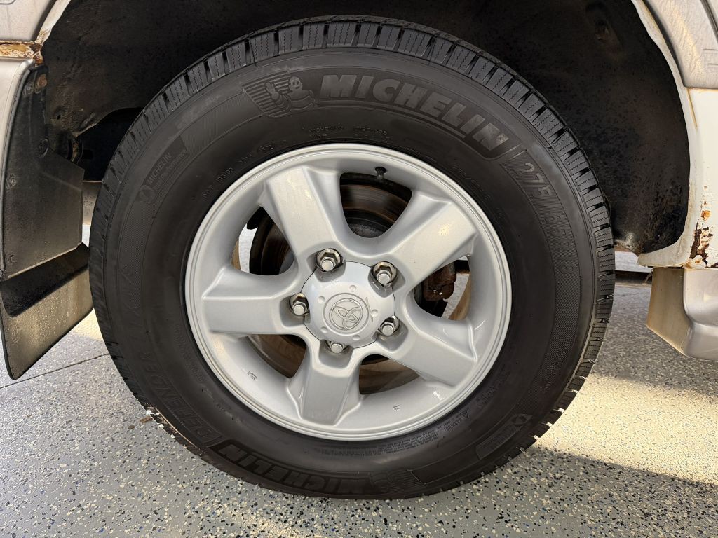 2003 Toyota Land Cruiser Image 35