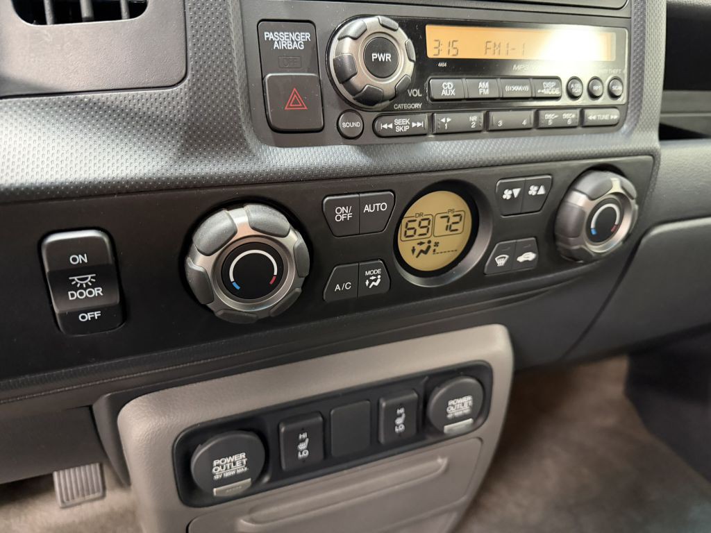 2011 Honda Ridgeline Image 12