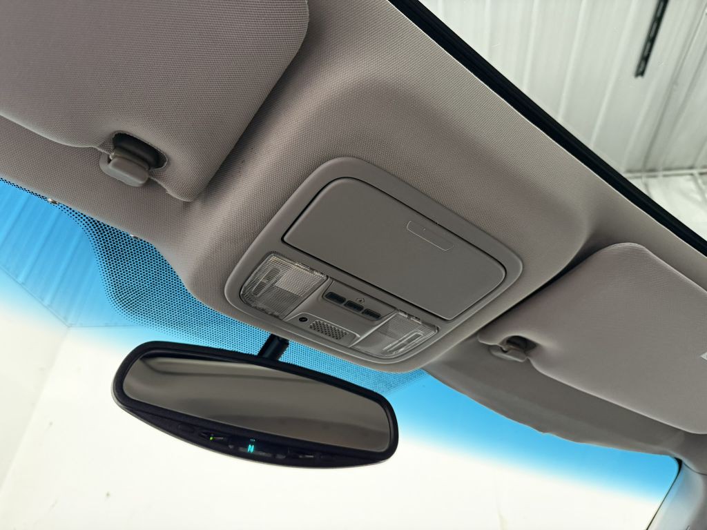 2011 Honda Ridgeline Image 16